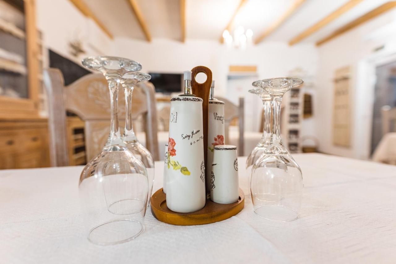 Casa Tirol Blaj Hotel Bagian luar foto